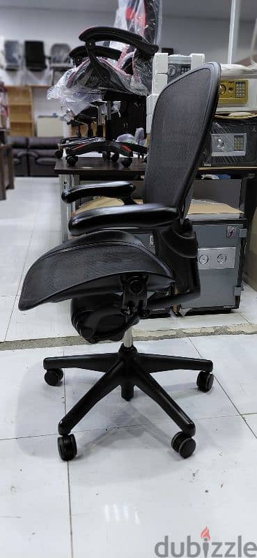 Herman Miller Aeron Classic 4