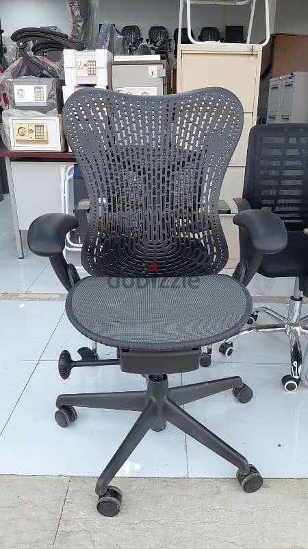 Herman Miller Mirra 2