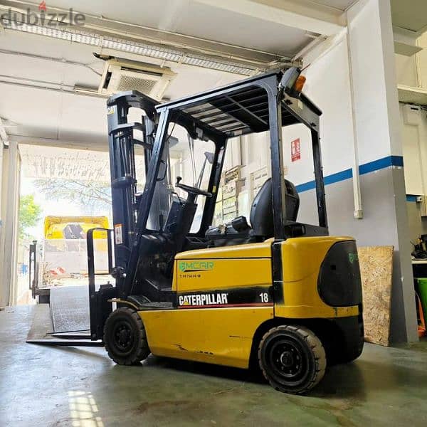 forklifts  1-20Ton for rent In Dammam 1