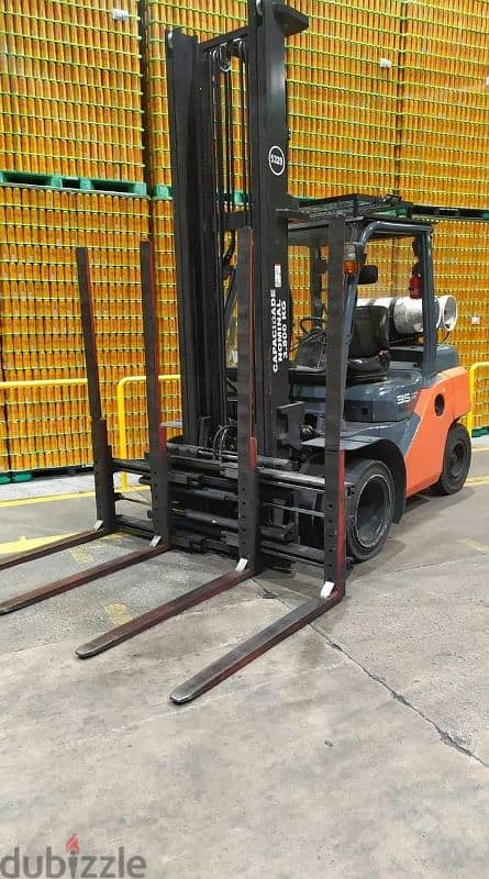 forklifts  1-20Ton for rent In Dammam 3