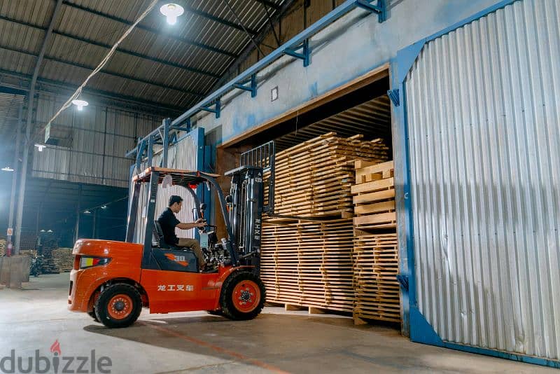 Forklifts 1 2 3 5 7 10 Ton Rent Dammam Riyadh Jeddah 4