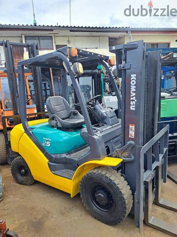 forklifts for rent in Riyadh  Dammam 3