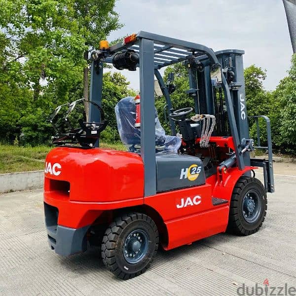 Forklifts for rent 1.5 2 3 5 7 10 tons In Dammam Riyadh 1