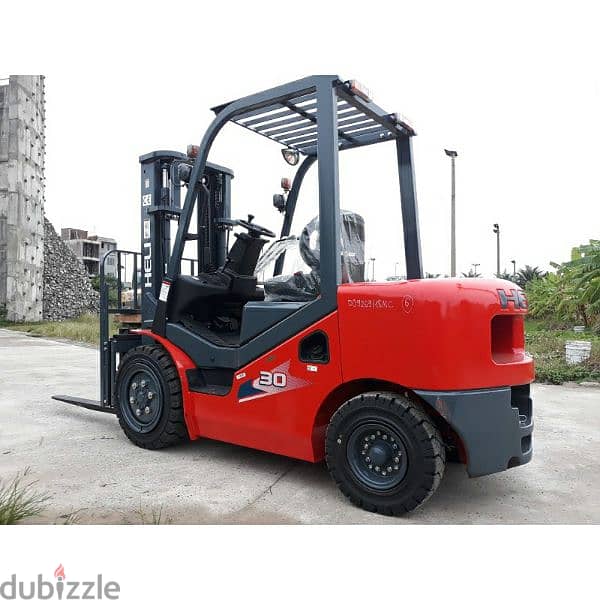 Forklift  for rent 1.5 2 3 5 7 10 tons In Dammam Riyadh 3