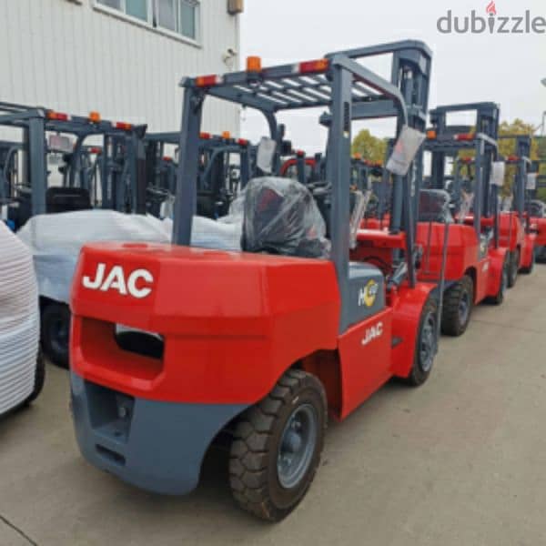 Forklift  for rent 1.5 2 3 5 7 10 tons In Dammam Riyadh 4
