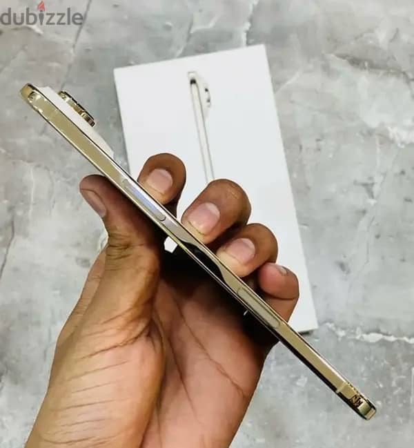 Brand New Apple IPhone 17 Air 3