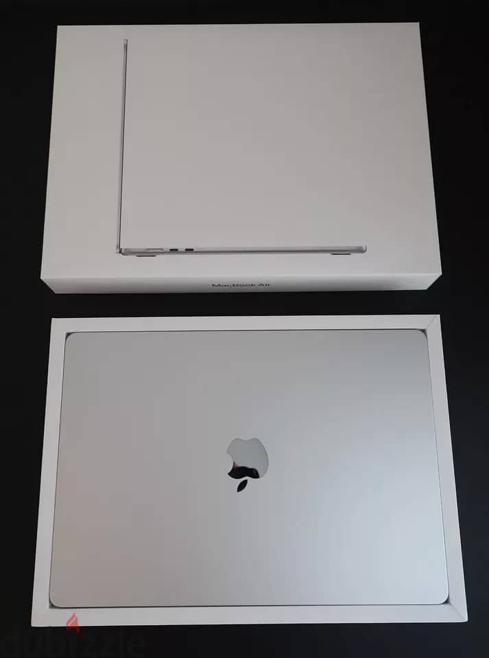Apple - MacBook Air 13-inch Laptop - M 3 chip- 8GB Memory - 256GB SSD 1