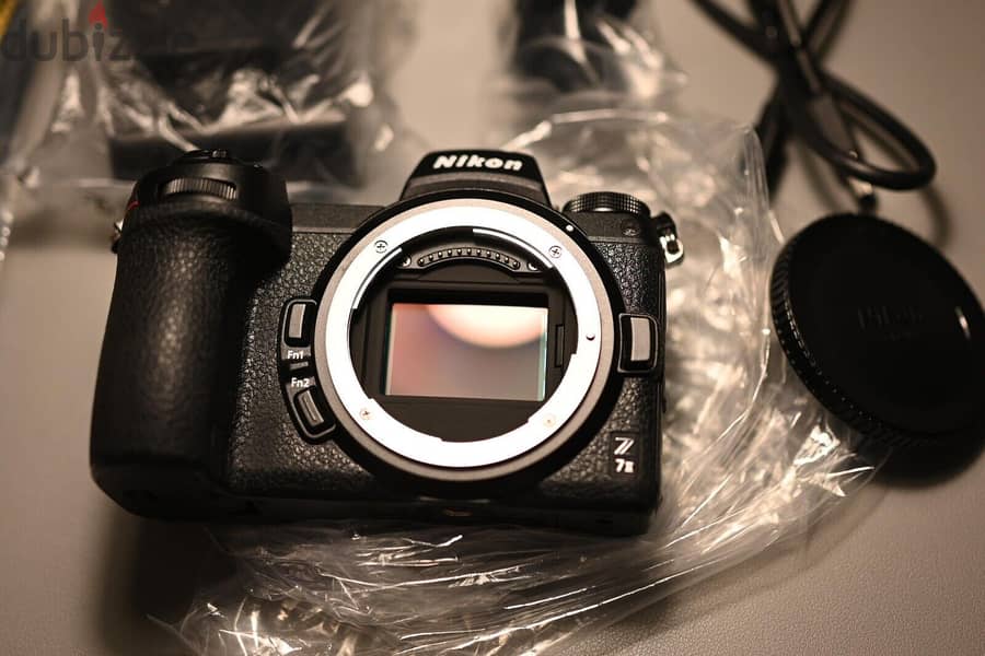 Nikon - Z 7 II 4k \Mirrorless \\NIKKOR Z 24-70mm f/4 Lens 1