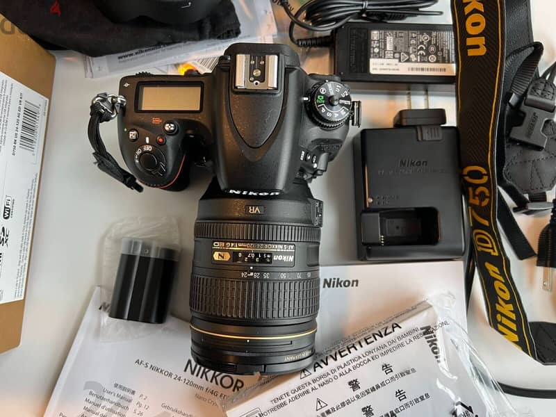 NIKON D 750 24-120MM LENS 1