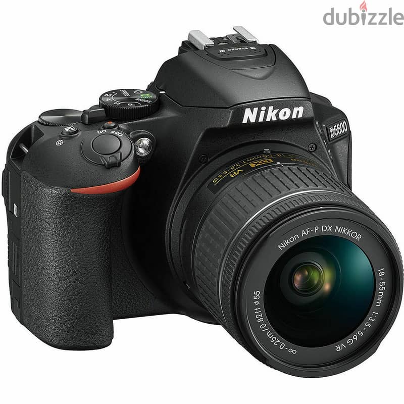 NIKON D 5600  18-55MM AND 70-300MM LENSES 1