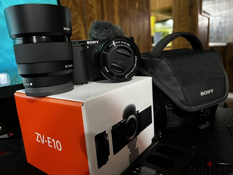 SONY ZV-E10 MIRRORLESS 16-50MM LENS (BLACK) RETAIL KIT 1