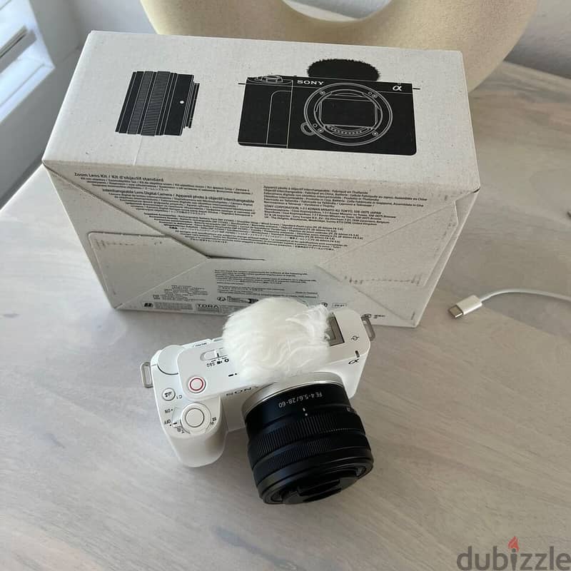 Sony - Alpha ZV-E1 Full-frame Vlog Mirrorless Lens Kit 28-60mm Lens 1