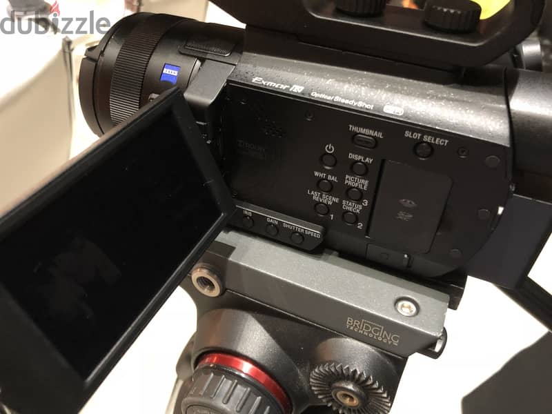 SONY PXW-X70 FULL HD XDCAM HANDHELD CAMCORDER 1