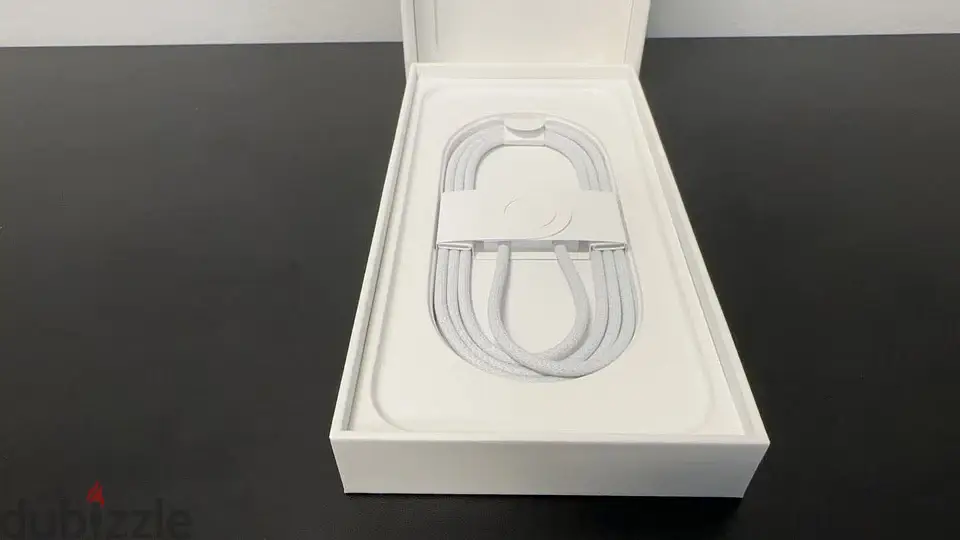 Apple iPhone 17 Pro Max65560898387331113