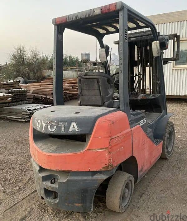 Forklift for rental in Dammam - Riyadh Jeddah - All sizes 2