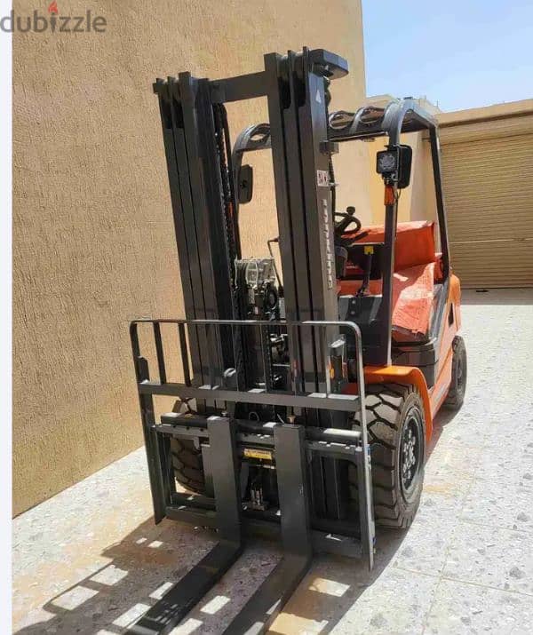 Forklift for rental in Dammam - Riyadh Jeddah - All sizes 4