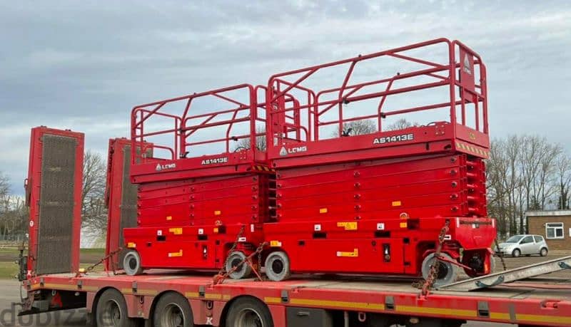 Scissor lift for rent in Dammam Riyadh & Jeddah * Diesel electricity 1