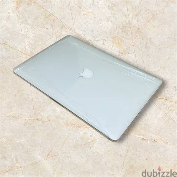 MacBook Pro 15” Retina – i7 | 16GB RAM | 512GB SSD 3