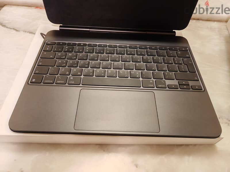 Apple Magic Keyboard for iPad Pro 13-inch (M4 & M5) 3