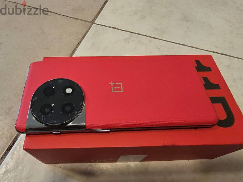 OnePlus 11R (512GB / 18GB) - Special Edition (Solar Red) 1