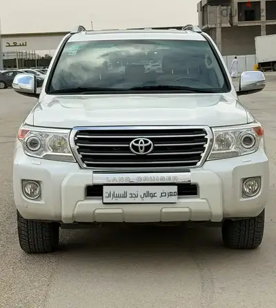 لاندكروزر GXR موديل 2015 فل كامل | Land Cruiser GXR 2015 Full Option