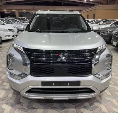 ميتسوبيشي أوتلاندر 2025 شبه فل | Mitsubishi Outlander 2025 Semi-Full