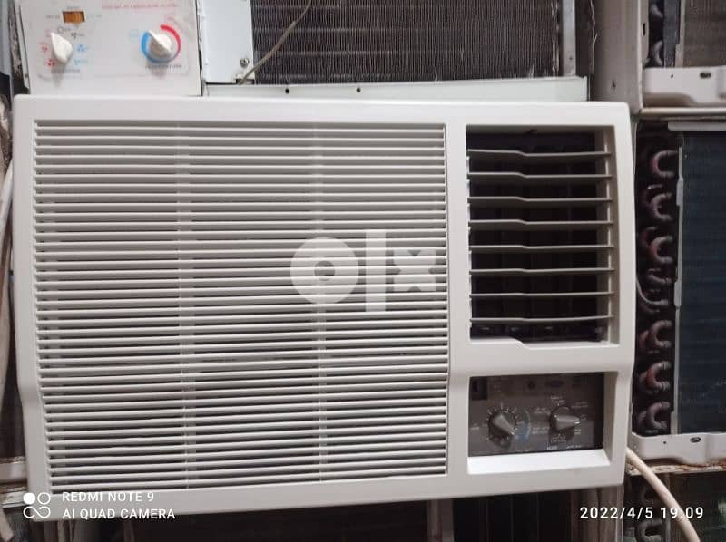 Used Air conditioner for selling  verry good conditions 9