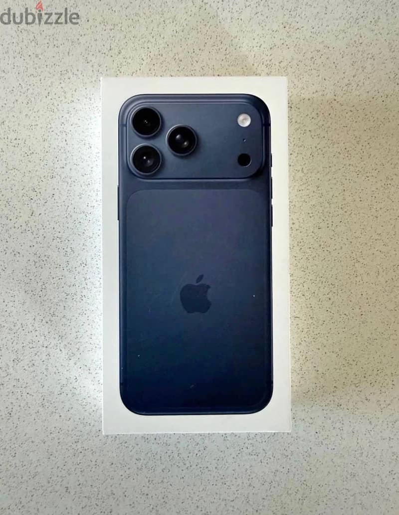 Brand New Apple iPhone 17 Pro Max - 256 GB   (Unlocked) 1