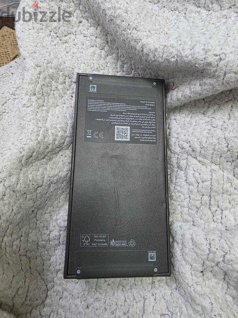 Samsung Z Flip 7fe 128gb box packed sealed pack only serious buyer 2
