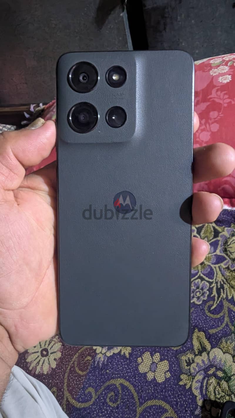 Motorola Moto G 2025 4+2 RAM 128GP 2