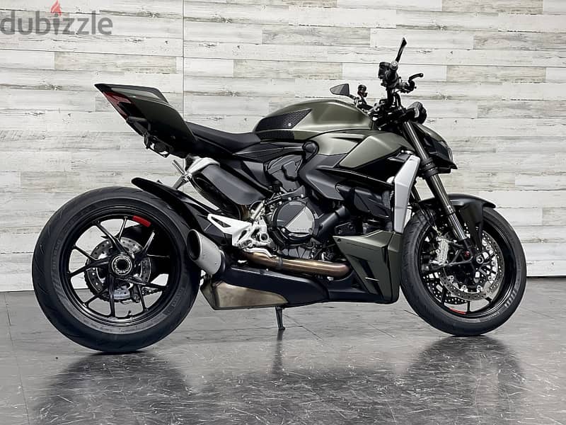 2023 Ducati streetfighter V2 available +447507647630 3