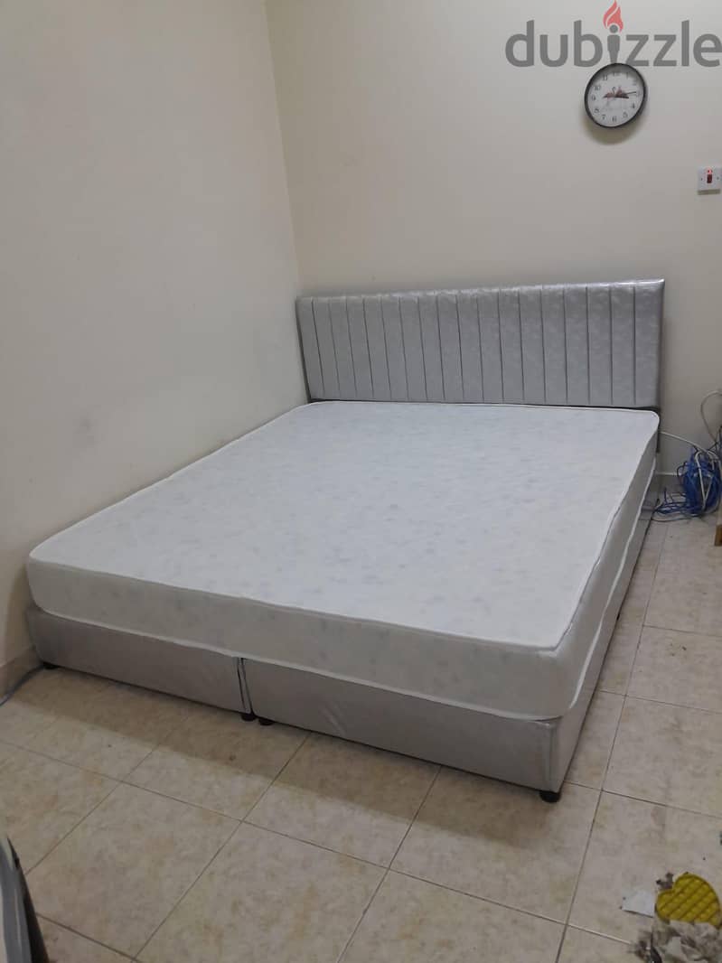 Bedroom Medical mattress Steel cot Wooden cot cabinet 3