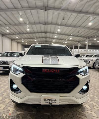إيسوزو GT 2025 بحالة ممتازة | Isuzu GT 2025 Low Mileage