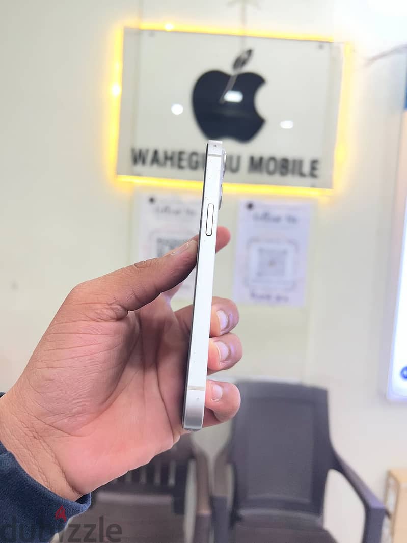 أبل آيفون 13 5