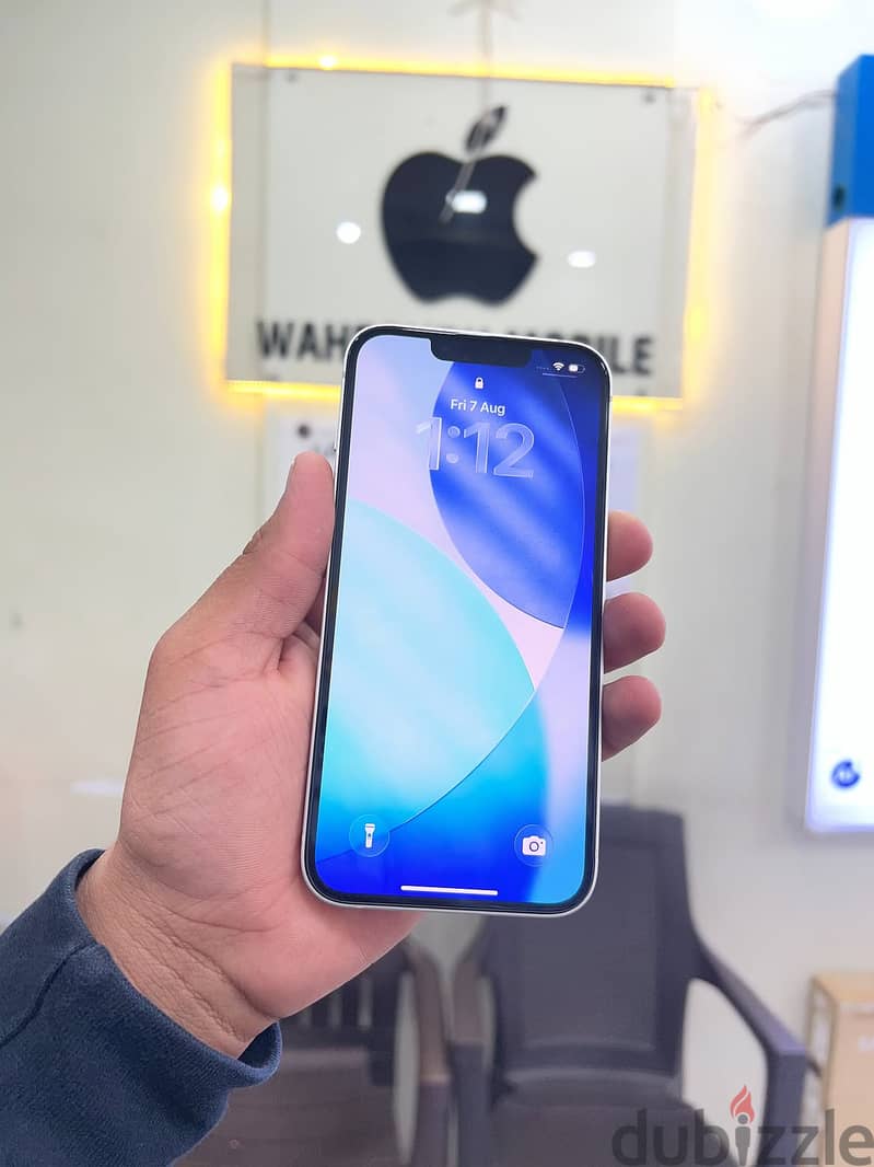 أبل آيفون 13 10