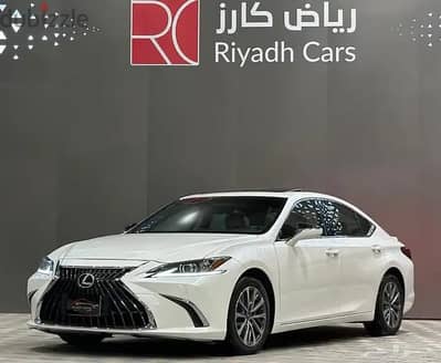 لكزس إي إس 300 2023