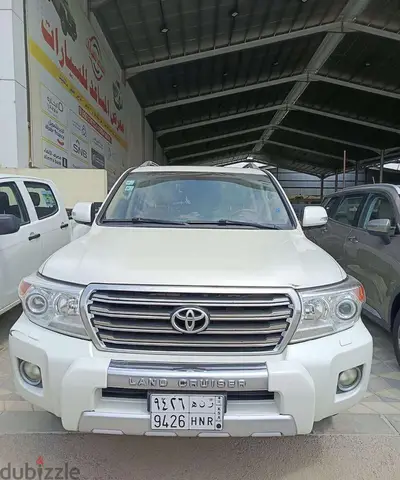 تويوتا لاند كروزر 2015 نظيفة | Toyota Land Cruiser 2015 Clean