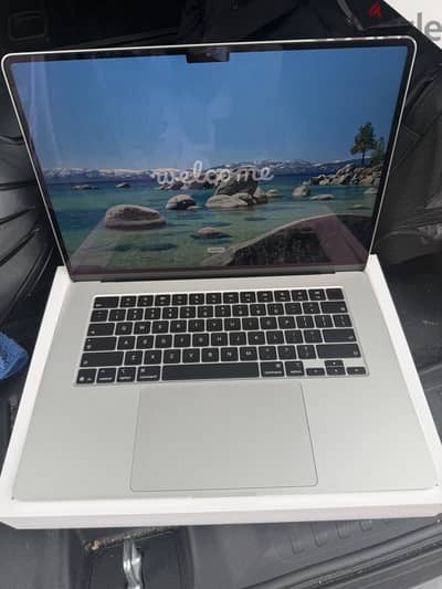 Apple Macbook Air 15 inch M5