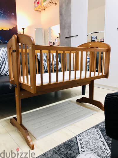 Crib for 0-6 Months