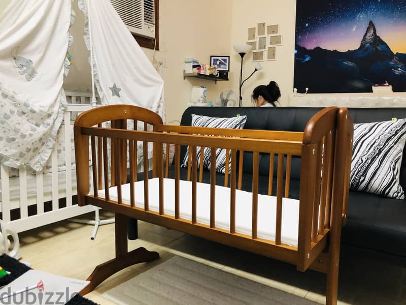 Crib for 0-6 Months 2