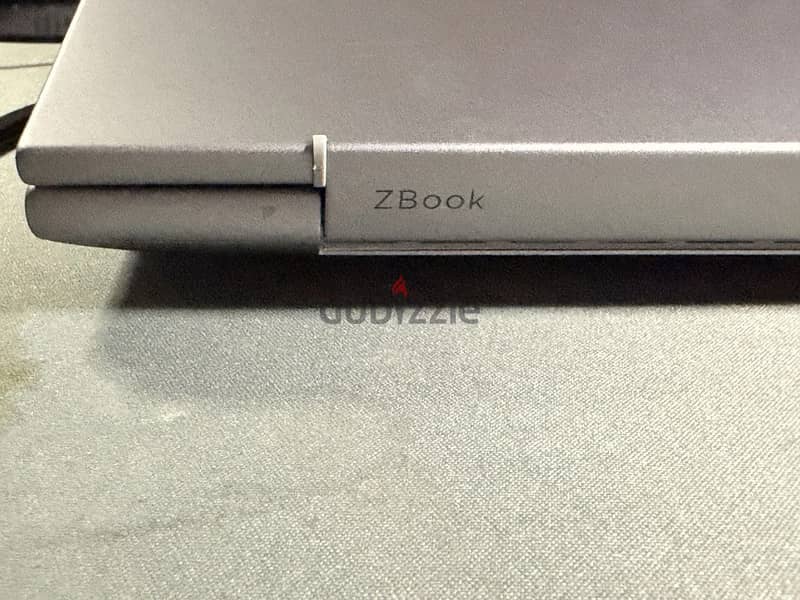 HP ZBook 8 14 G1i Ultra 7 1