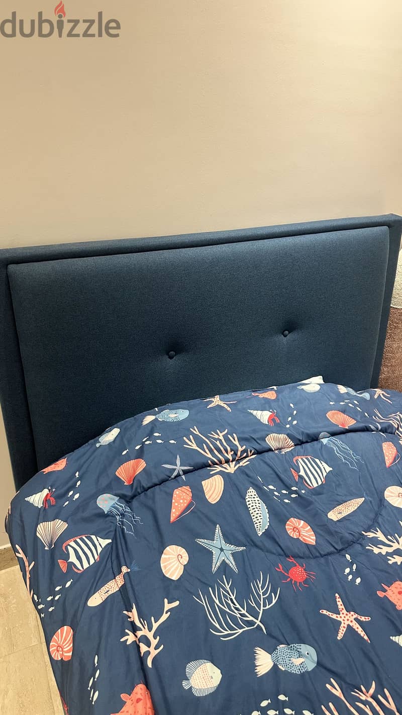 Single bed - Home Centre 2