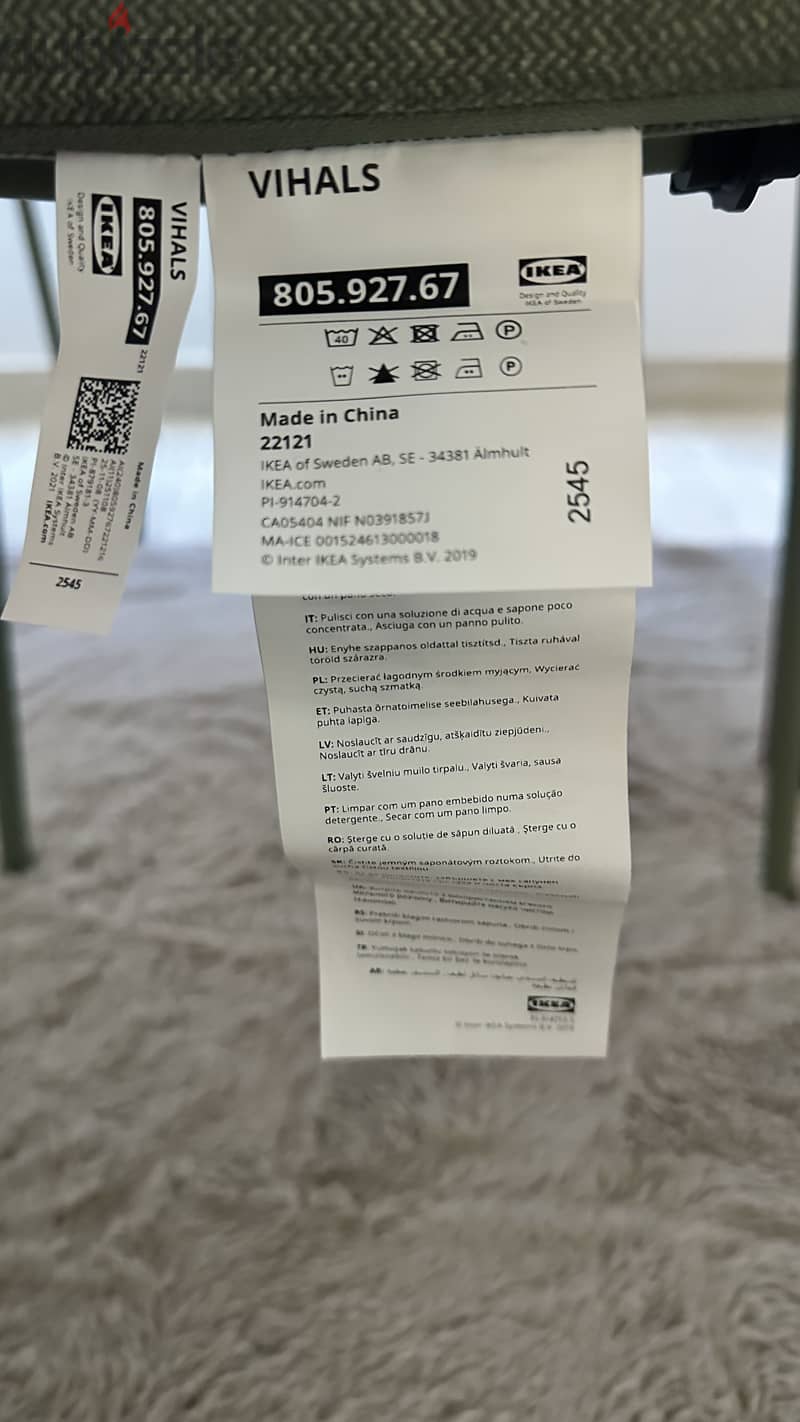 IKEA PINNTORP Dining Table with 4 chairs 1
