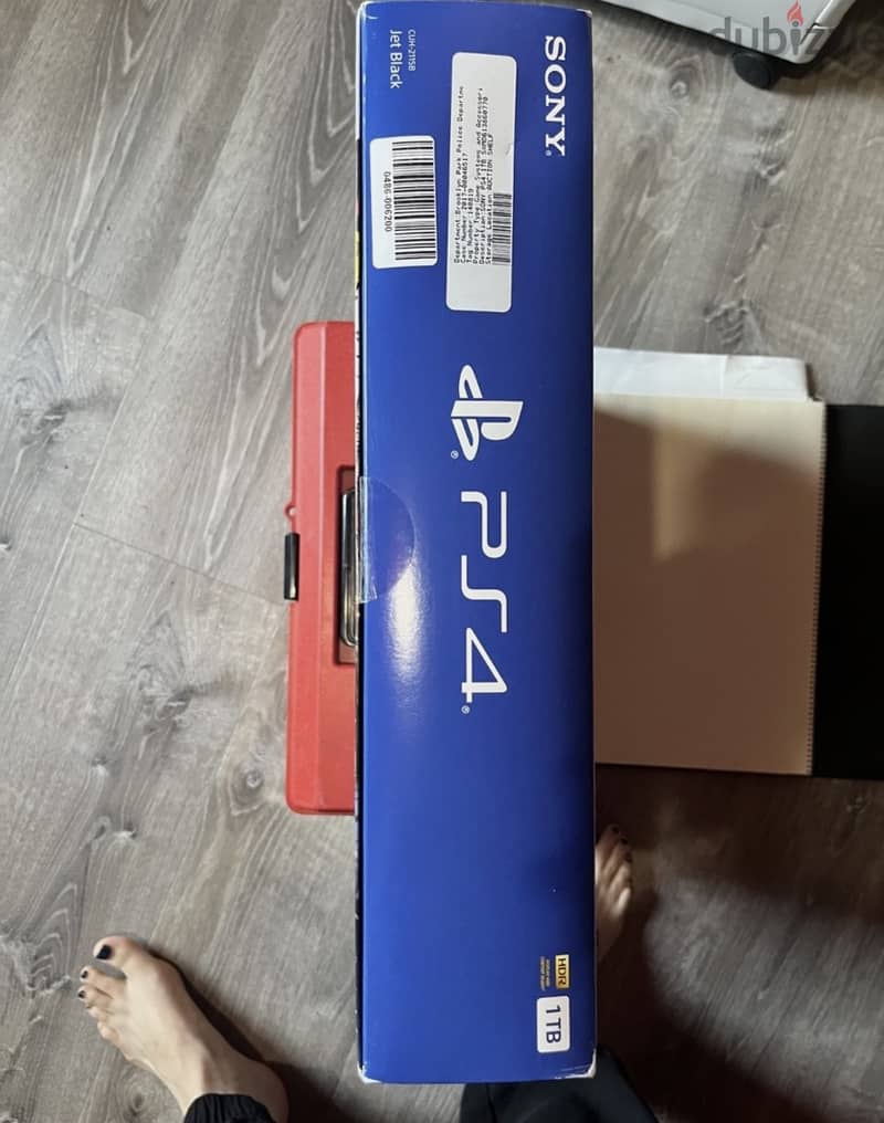 Sony PlayStation 4 PS4 Slim 1TB 2
