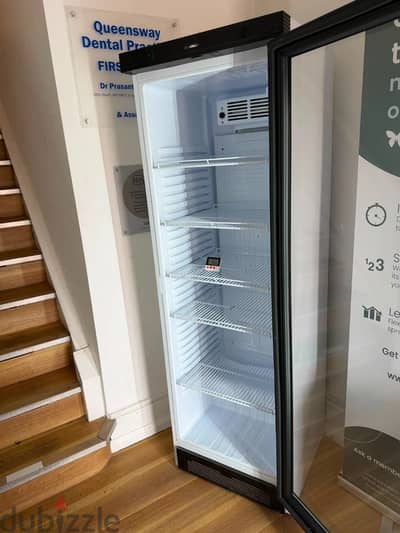 Tefcold SC381 upright glass door display fridge