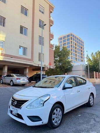 Nissan Sunny 2022