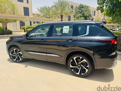 Mitsubishi Outlander 2024 Limited Edition / SEL Platinum - 7 Seater -