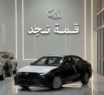 تويوتا كامري LE نص فل فتحة بريمي بنزين تماتيك موديل 2026