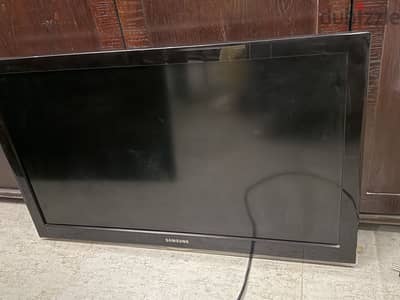 شاشة سامسونج 37 بوصة LCD (الموديل: LA37C530)