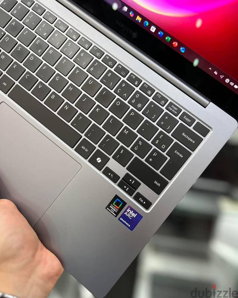 SAMSUNG GALAXY BOOK 5 PRO! 3